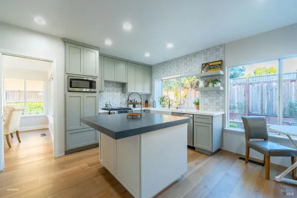 $5,000 | 517 Leafhaven Lane, Windsor, CA 95492