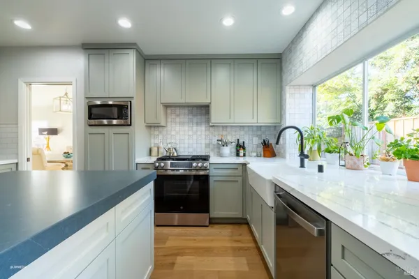 $5,000 | 517 Leafhaven Lane, Windsor, CA 95492