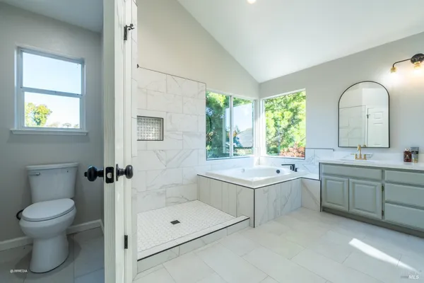 $5,000 | 517 Leafhaven Lane, Windsor, CA 95492