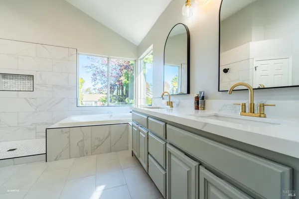 $5,000 | 517 Leafhaven Lane, Windsor, CA 95492