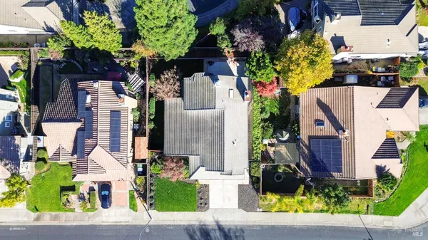 $5,000 | 517 Leafhaven Lane, Windsor, CA 95492