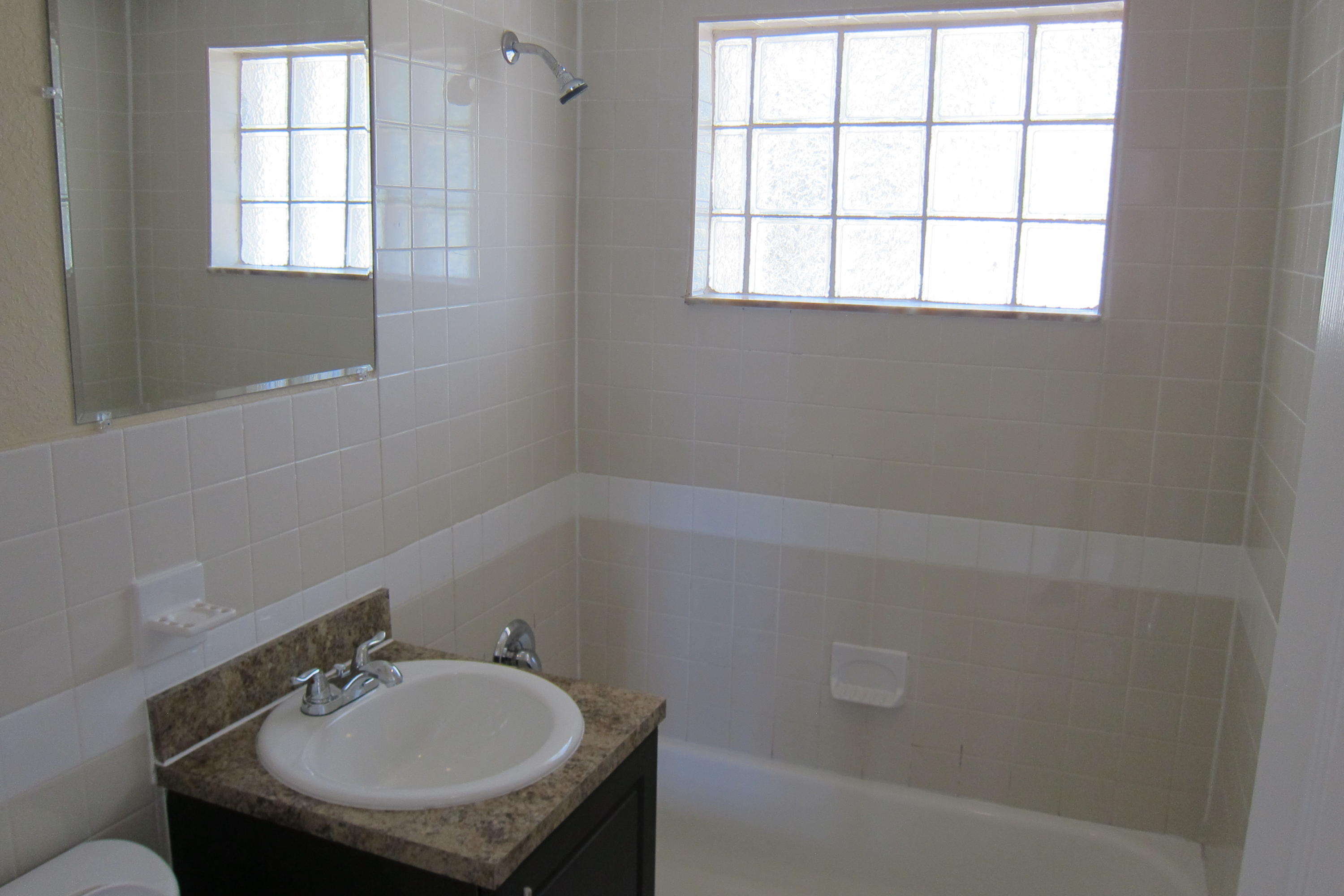 521 Brown Road Lantana, FL 33462 - Photo 11 of 21 017