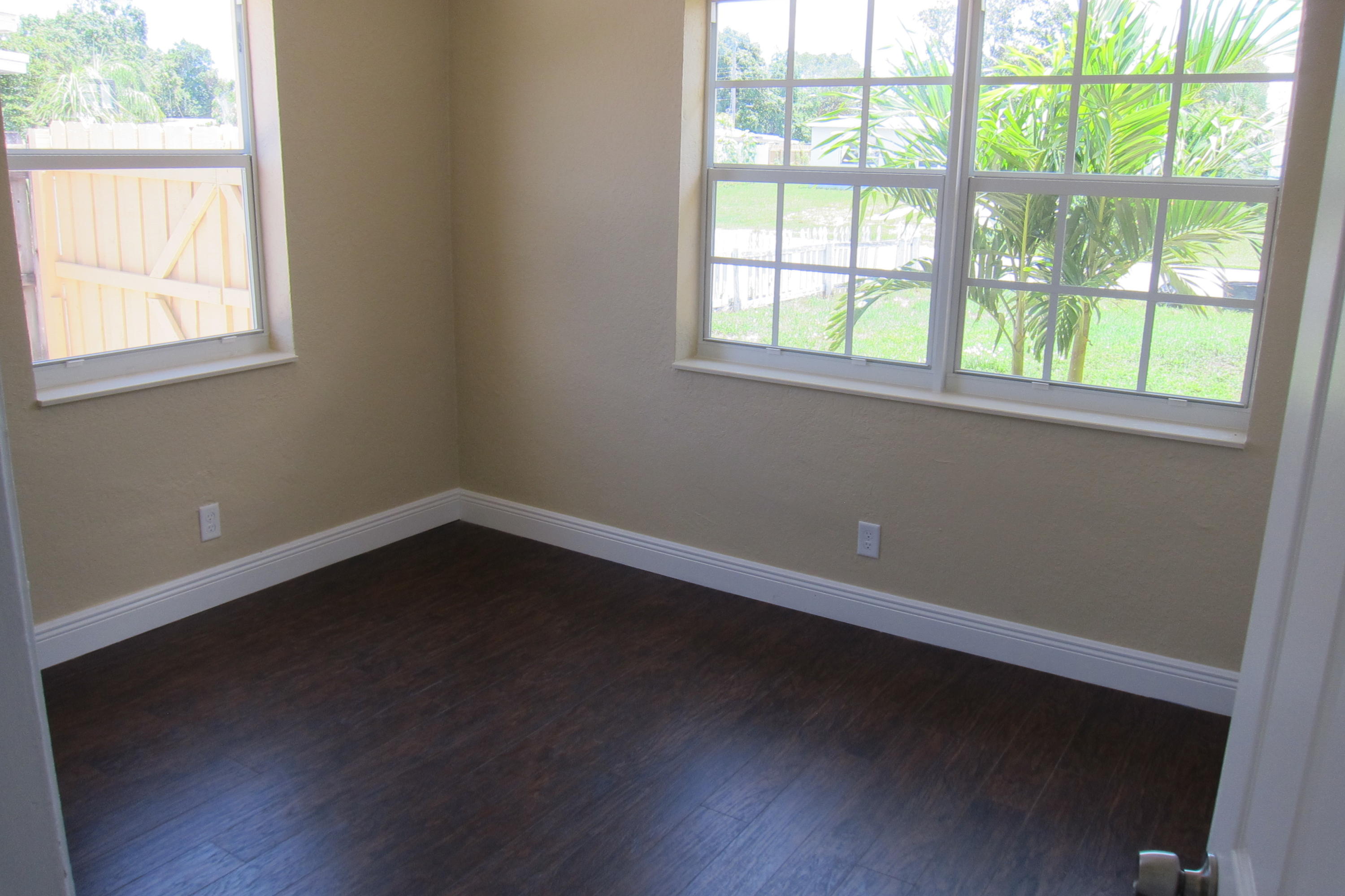 521 Brown Road Lantana, FL 33462 - Photo 12 of 21 018