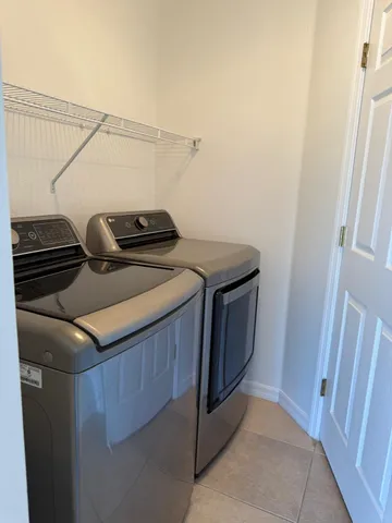 $2,300 | 207 Alcantarra Street Northwest, Palm Bay, FL 32907