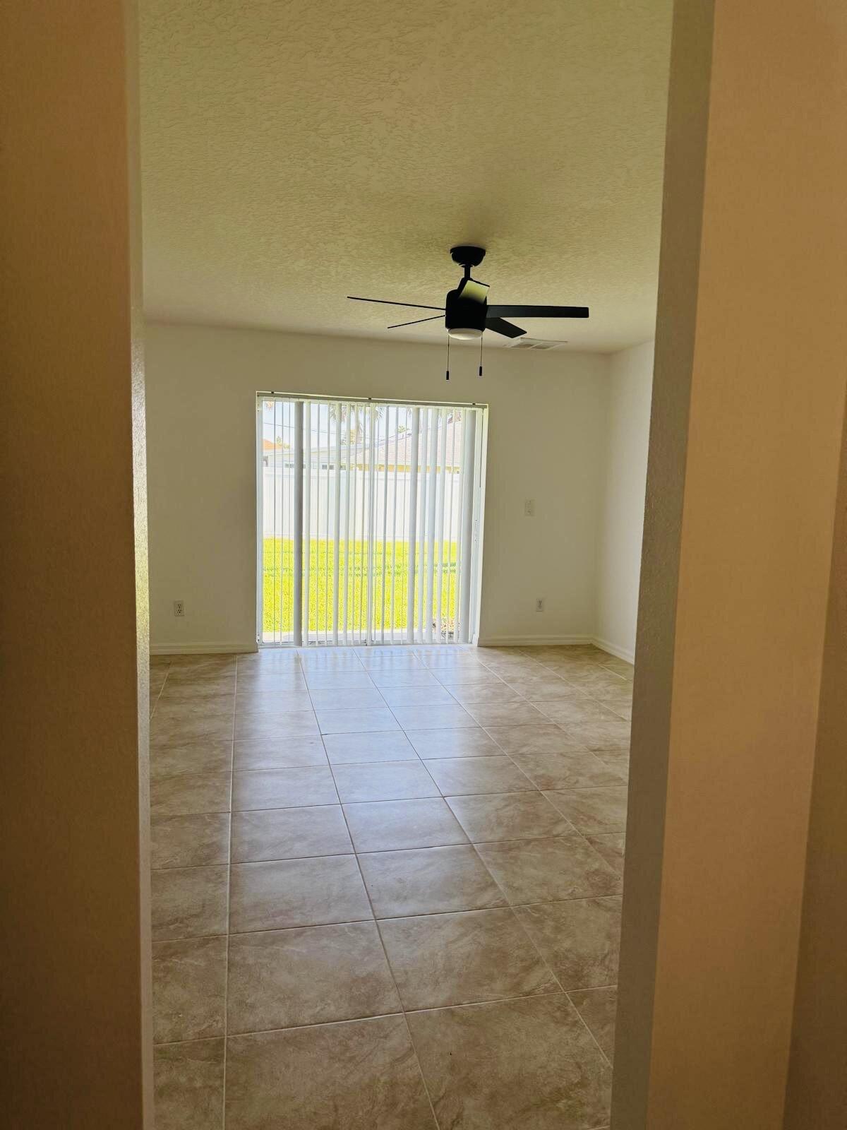 207 Alcantarra Street Northwest Palm Bay, FL 32907 - Photo 3 of 23 e0a10e41-8519-4ddb-b2ae-61401e5a1144