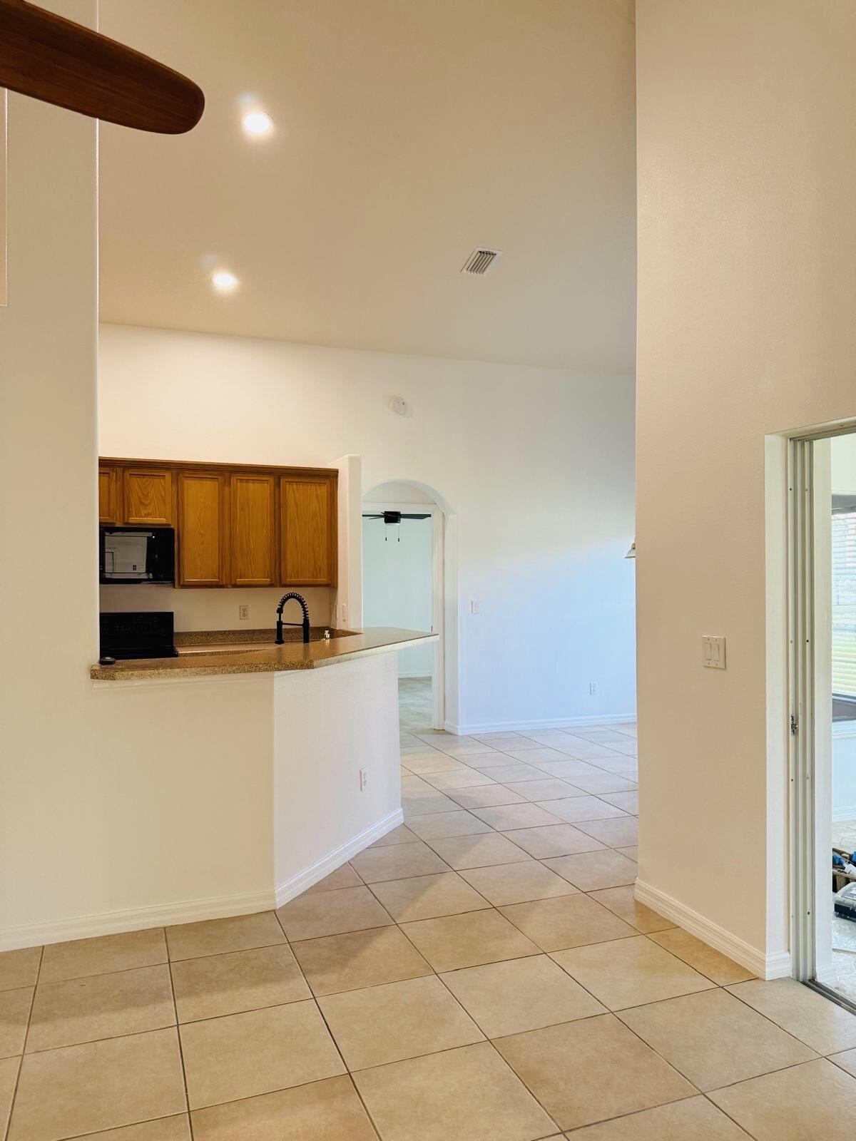 207 Alcantarra Street Northwest Palm Bay, FL 32907 - Photo 5 of 23 4a7b3bf0-0884-4e3f-b974-5c942457b92b