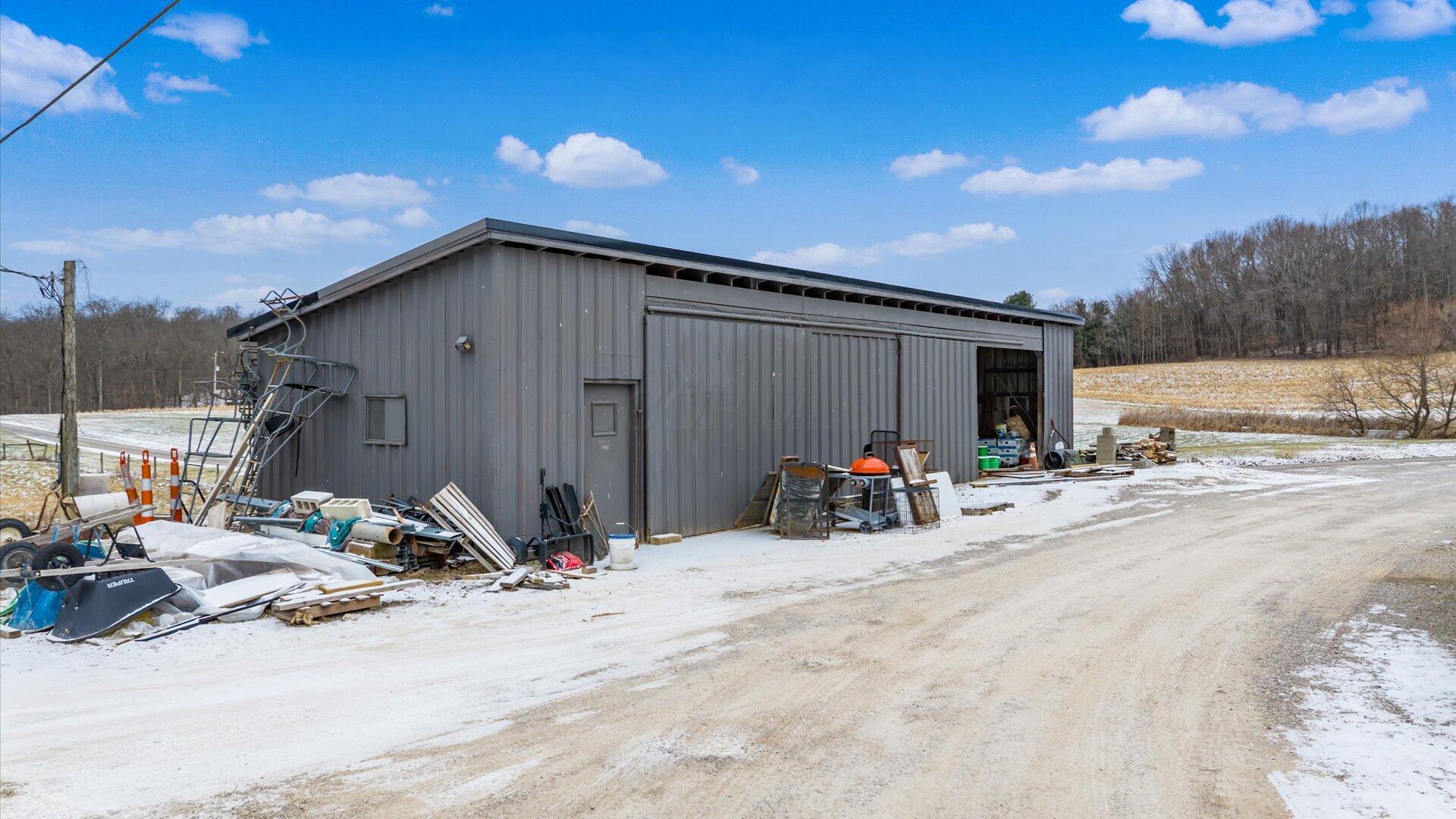 6045 Township Road Northeast New Lexington, OH 43764 - Photo 16 of 52 38-z 6045 Township065