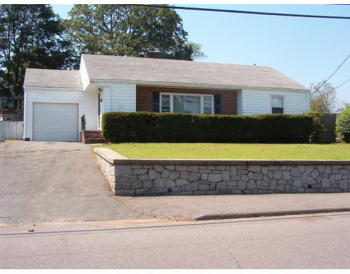 100 Edgemere Road Lynn, MA 01904 - Photo 1 of 1 Gallery Image 1