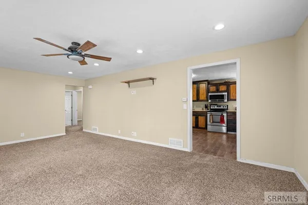 $419,000 | 11260 North 15th East, Idaho Falls, ID 83401