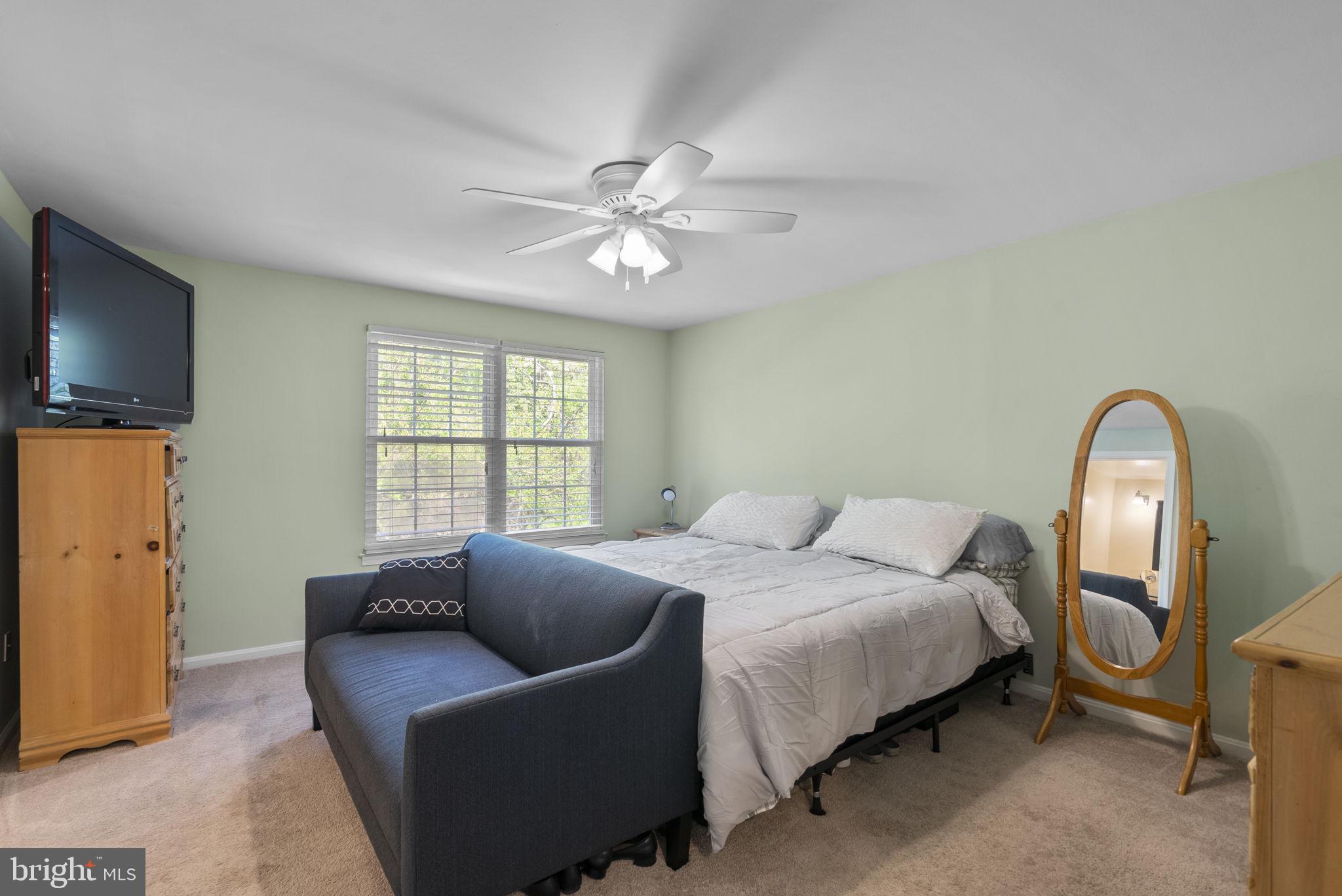 15048 Shamrock Ridge Road Silver Spring, MD 20906 - Photo 14 of 34 Cozy retreat with natural light.