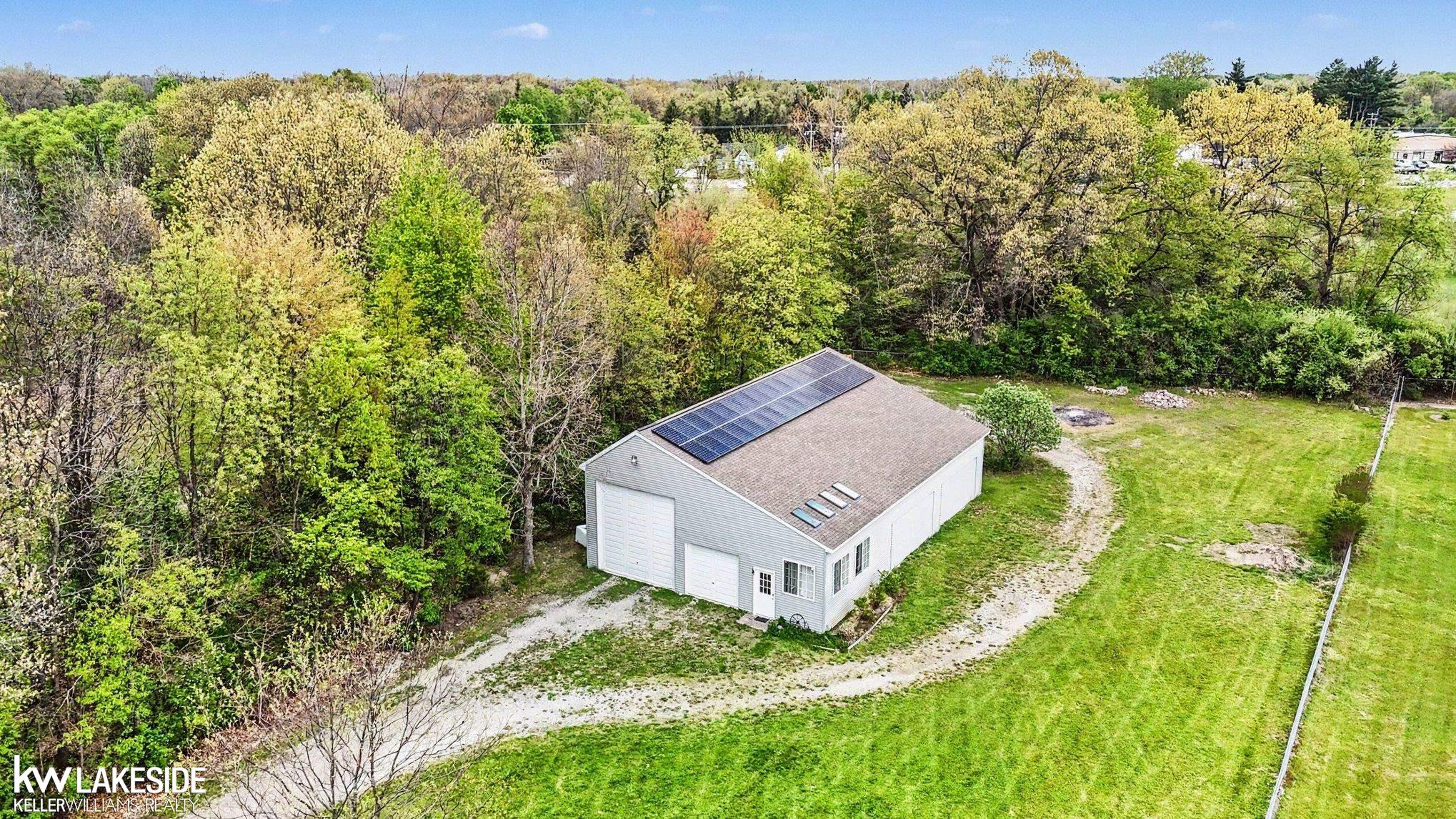 46502 Woodall Road Utica, MI 48317 - Photo 7 of 54
