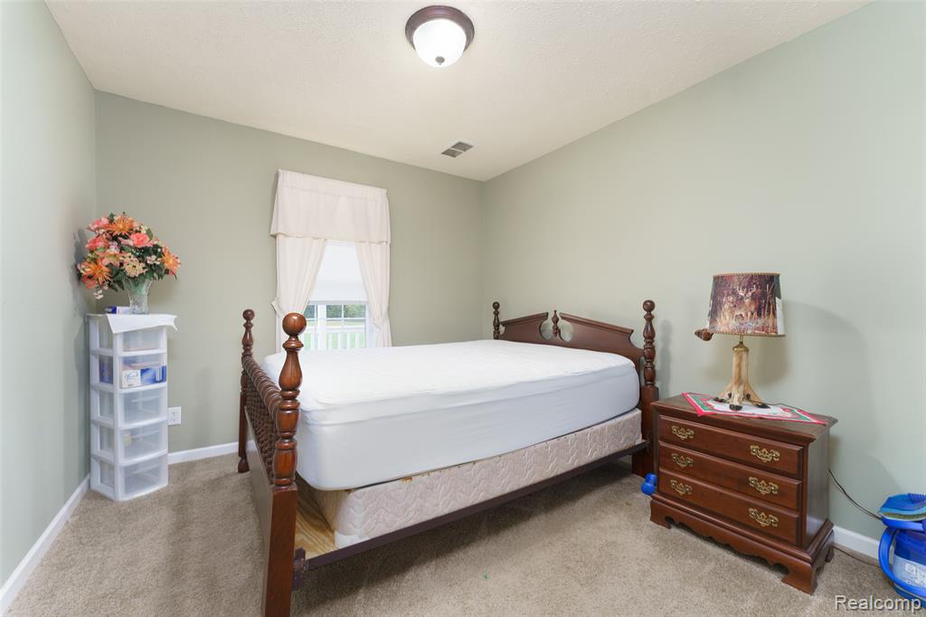 5601 Lovejoy Road Fowlerville, MI 48836 - Photo 11 of 40