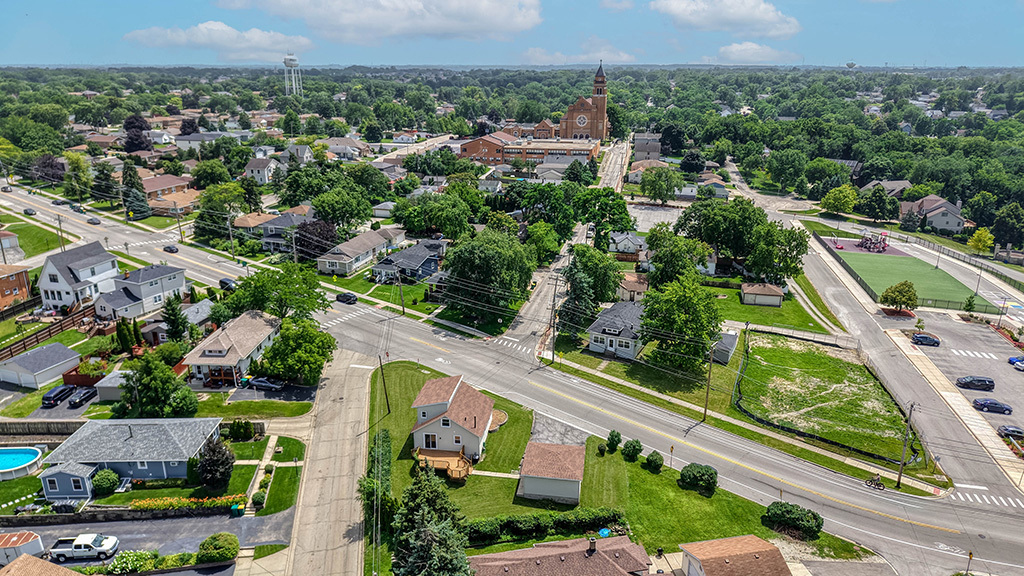 521 McCarthy Road Lemont, IL 60439 - Photo 33 of 36