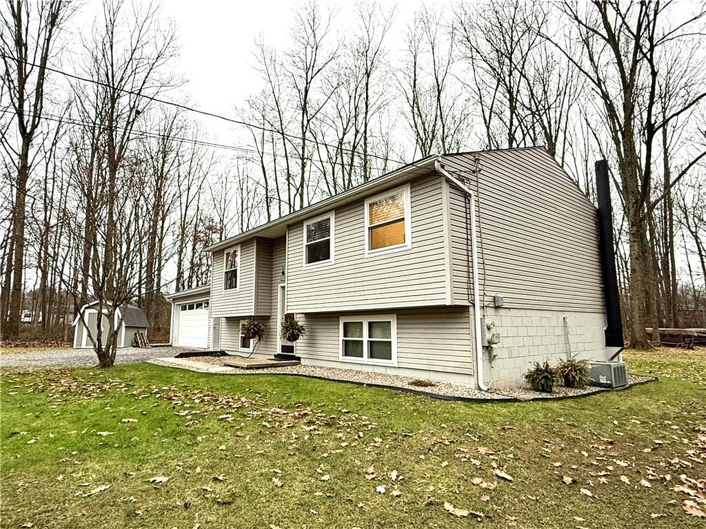 339 Coffee Run Road Pulaski, PA 16143 - Photo 3 of 14