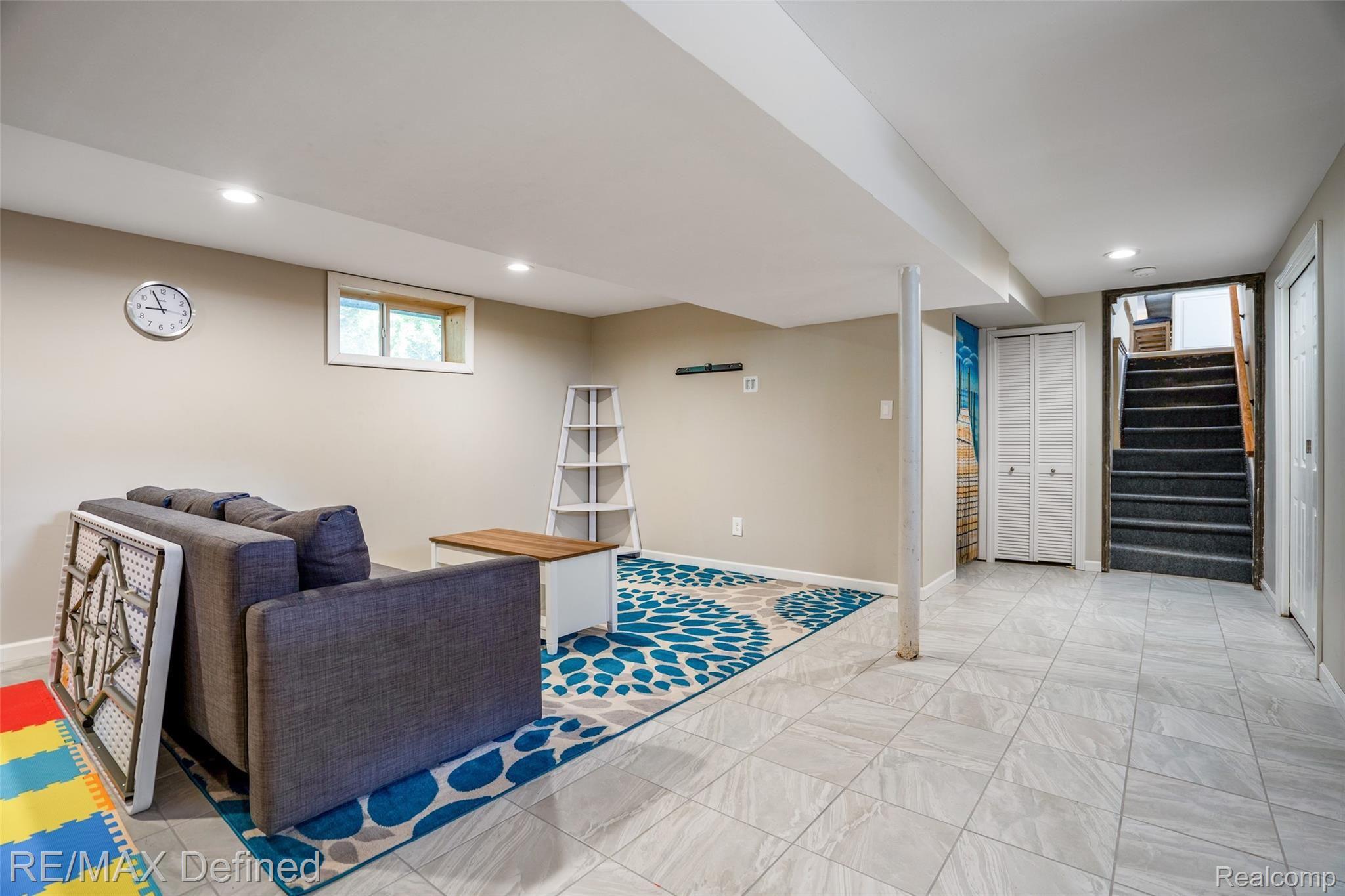 840 Cobblestone Drive Rochester, MI 48309 - Photo 36 of 50 840-Cobblestone-Dr-37.jpg