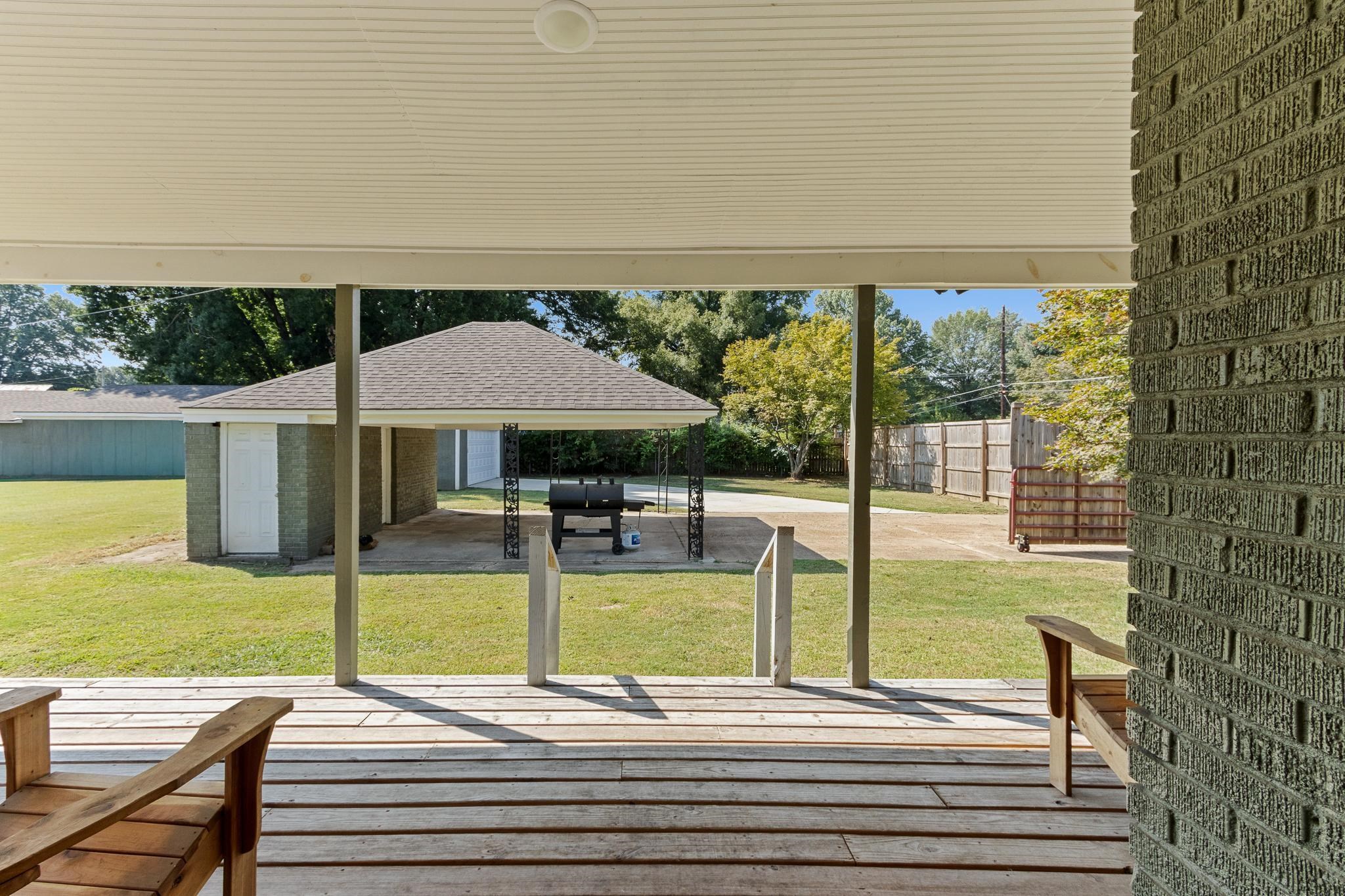 4775 Macon Road Memphis, TN 38122 - Photo 22 of 31 a view of a swimming pool with a patio