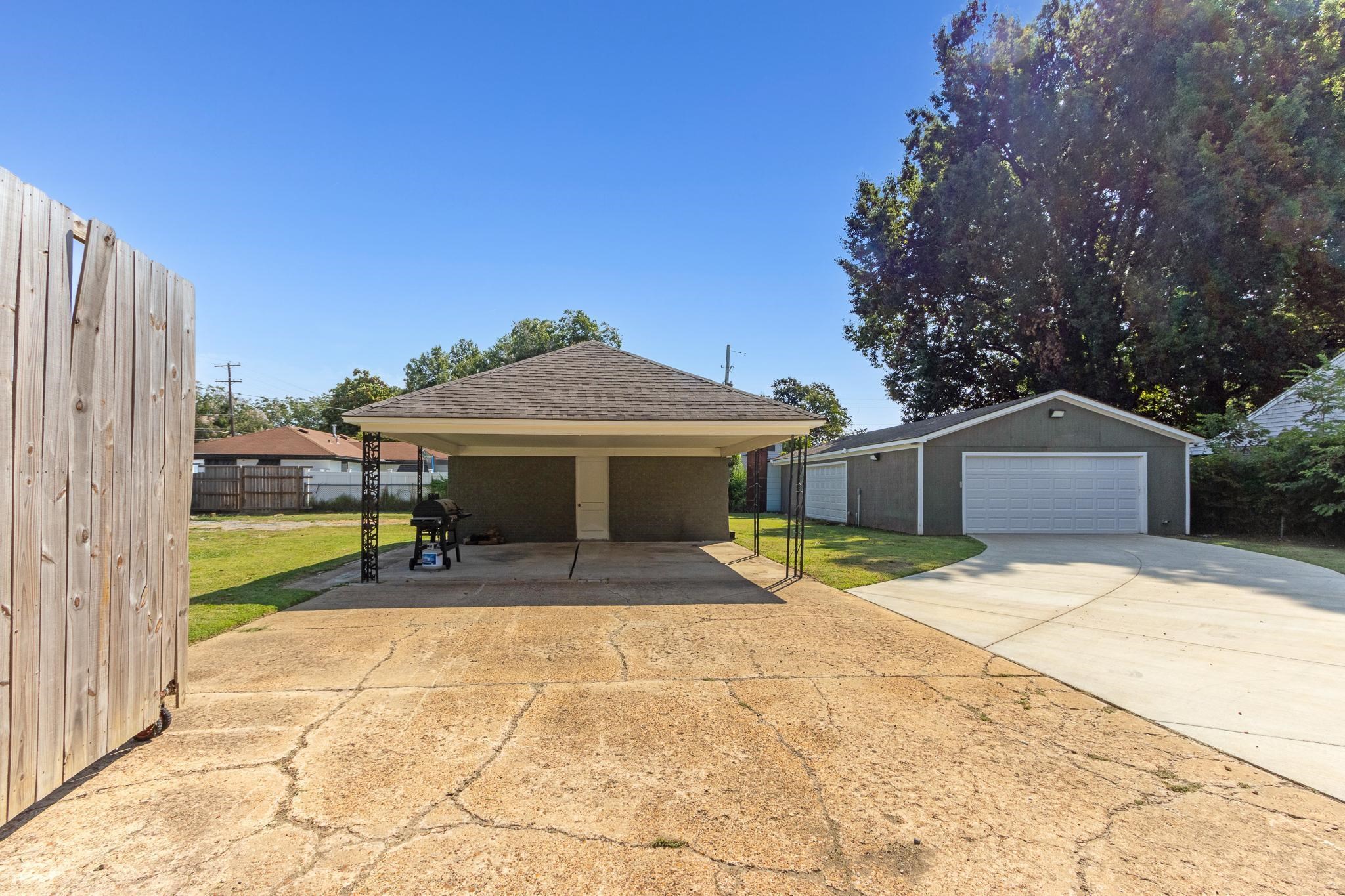 4775 Macon Road Memphis, TN 38122 - Photo 26 of 31 a house view with a outdoor space