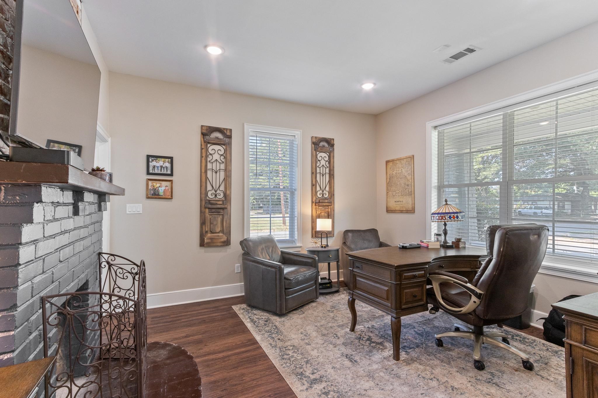4775 Macon Road Memphis, TN 38122 - Photo 10 of 31 a view of a workspace with furniture and a window