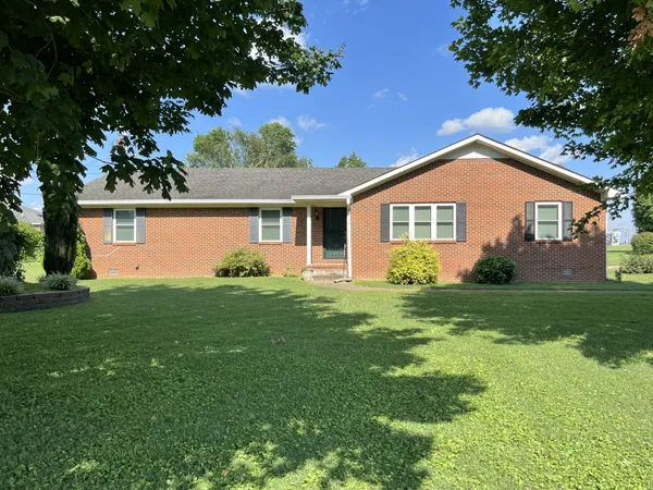$345,000 | 1036 Bowling Green Road, Franklin, KY 42134