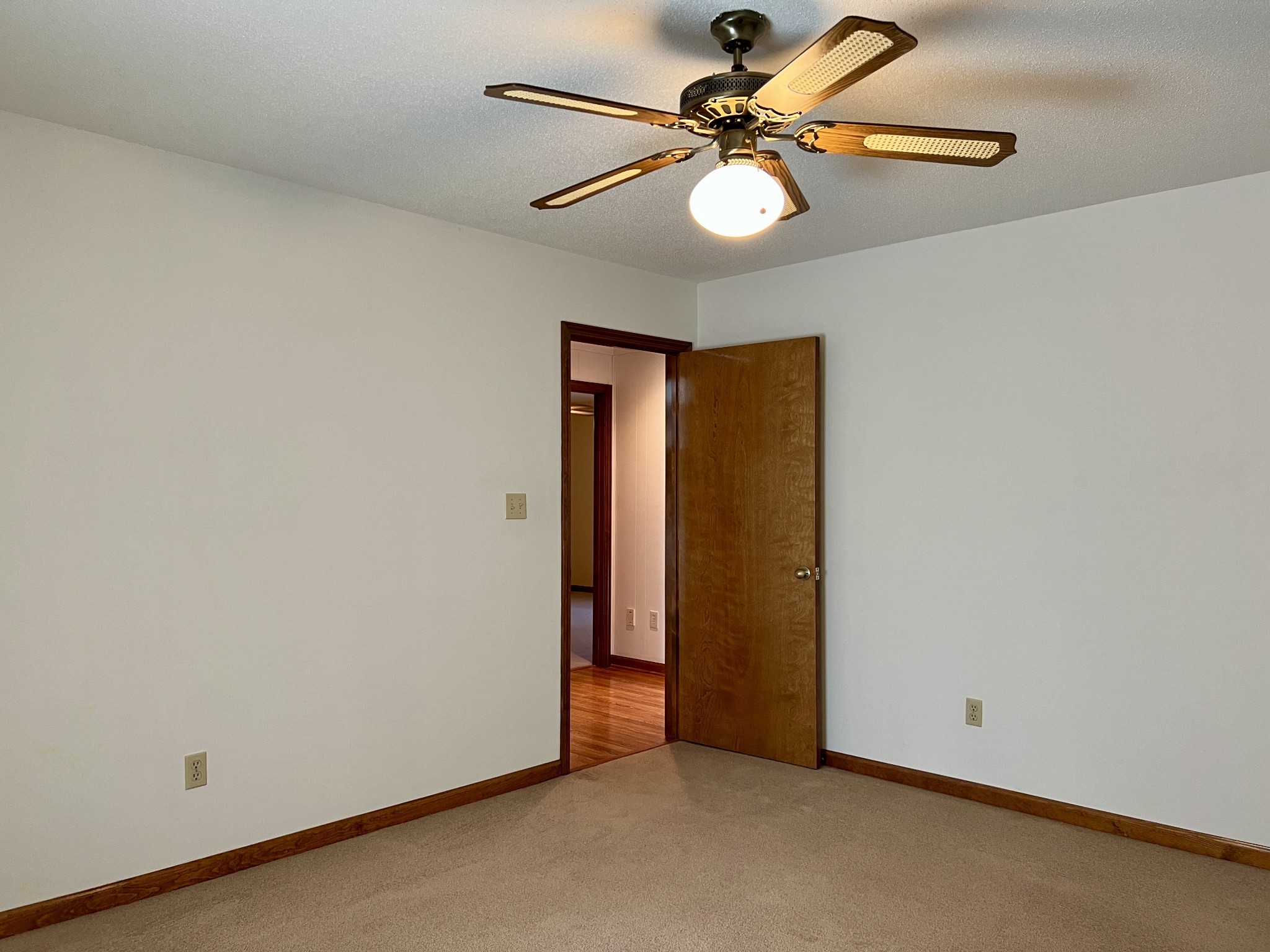 1036 Bowling Green Road Franklin, KY 42134 - Photo 11 of 31