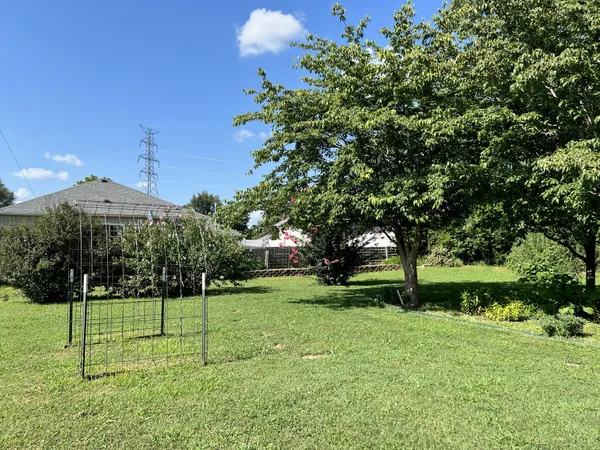 $345,000 | 1036 Bowling Green Road, Franklin, KY 42134