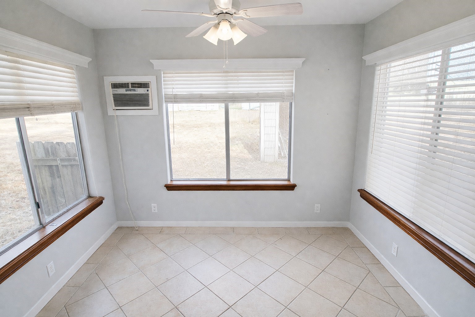 350 Robbie Lee Road Magnolia, TX 77354 - Photo 4 of 9 a view of room with window