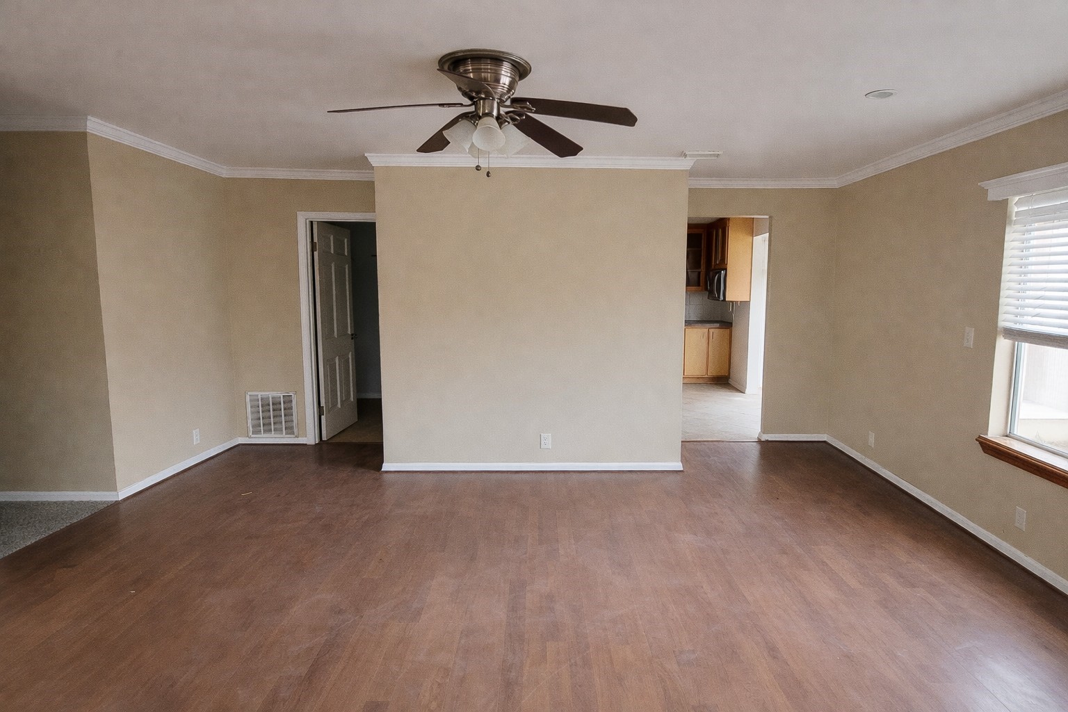 350 Robbie Lee Road Magnolia, TX 77354 - Photo 6 of 9 a view of an empty room with a window
