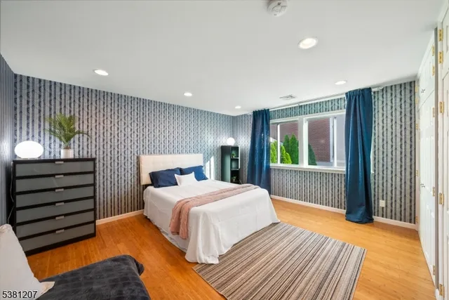 $860,000 | 320 Dixon Avenue, Paterson, NJ 07501