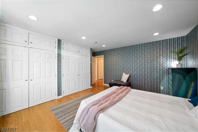 $860,000 | 320 Dixon Avenue, Paterson, NJ 07501