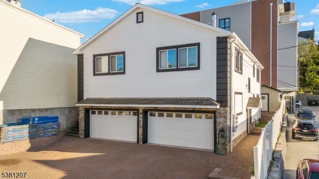 $860,000 | 320 Dixon Avenue, Paterson, NJ 07501