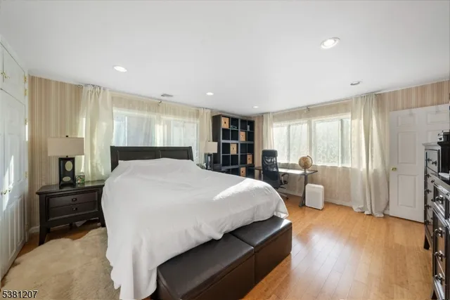 $860,000 | 320 Dixon Avenue, Paterson, NJ 07501