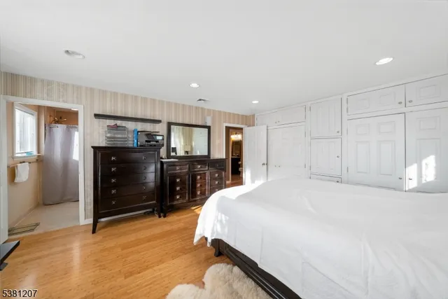 $860,000 | 320 Dixon Avenue, Paterson, NJ 07501