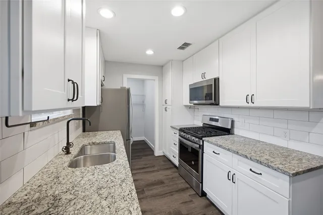 $2,600 | 4810 Creekwood Road, Austin, TX 78723