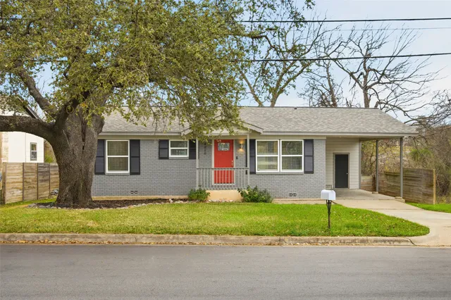 $2,600 | 4810 Creekwood Road, Austin, TX 78723