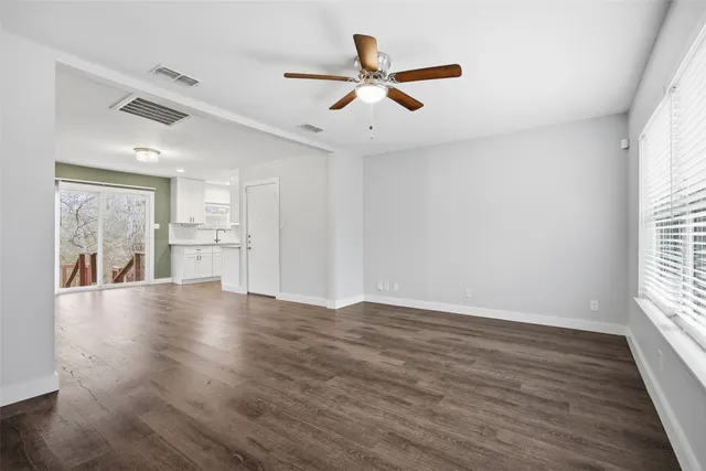 $2,600 | 4810 Creekwood Road, Austin, TX 78723