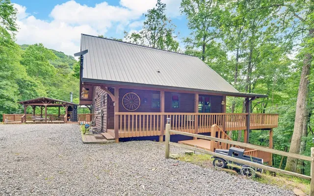 $407,500 | 344 Woody Branch Road, Murphy, NC 28906