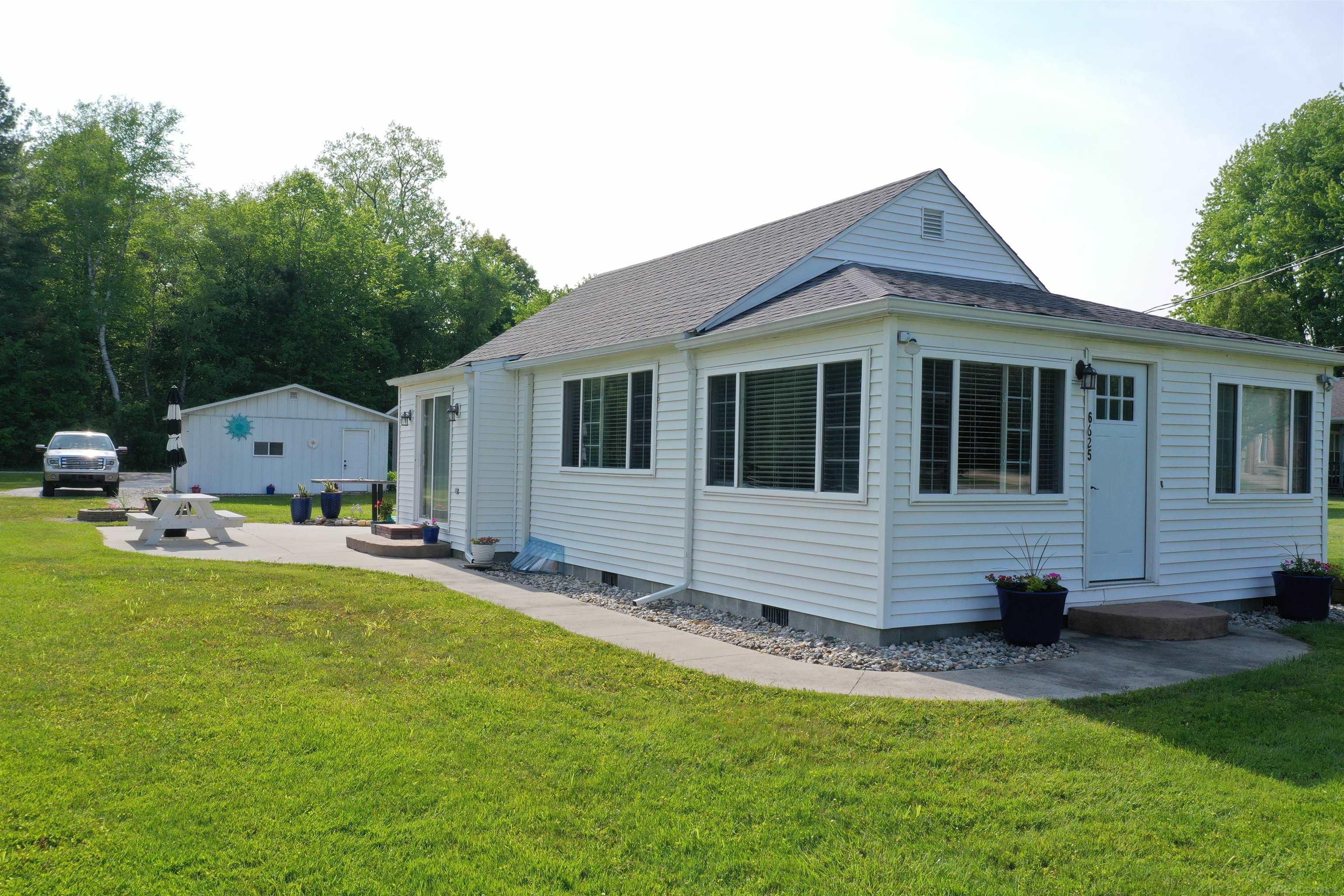 6625 Lakeshore Road Lakeport, MI 48059 - Photo 1 of 59