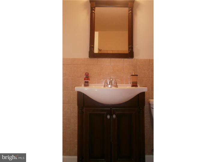 19 Merry Road Newark, DE 19713 - Photo 12 of 17 Bathroom