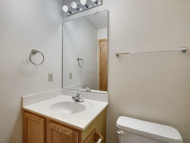 $234,000 | 4275 Merrimac Lane North, Unit 20, Plymouth, MN 55446