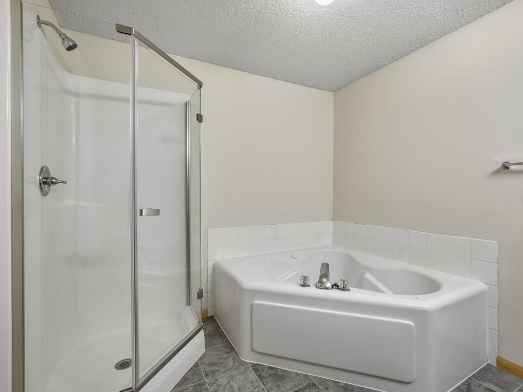 4275 Merrimac Lane North, Unit 20 Plymouth, MN 55446 - Photo 10 of 12