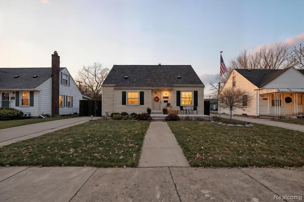 17748 Reno Street Riverview, MI 48193 - Photo 2 of 41