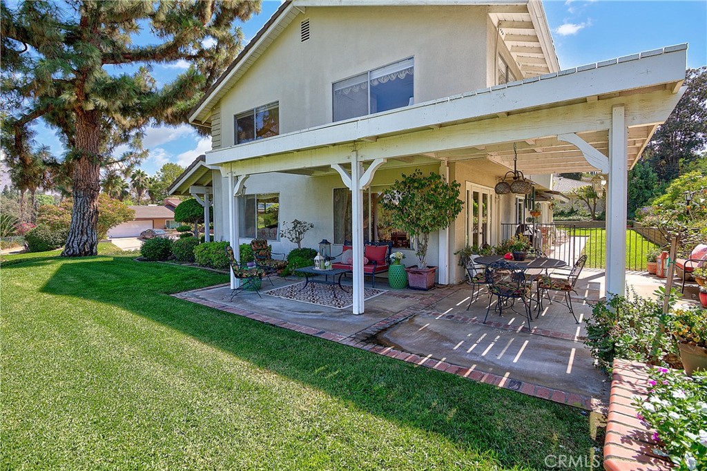 1230 Vía Vallarta Riverside, CA 92506 - Photo 40 of 63 Gallery Image 40