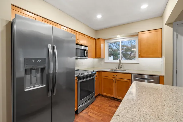 $185,000 | 3490 Scots Pine Way, Unit 40, Portage, MI 49024