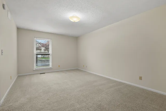 $185,000 | 3490 Scots Pine Way, Unit 40, Portage, MI 49024