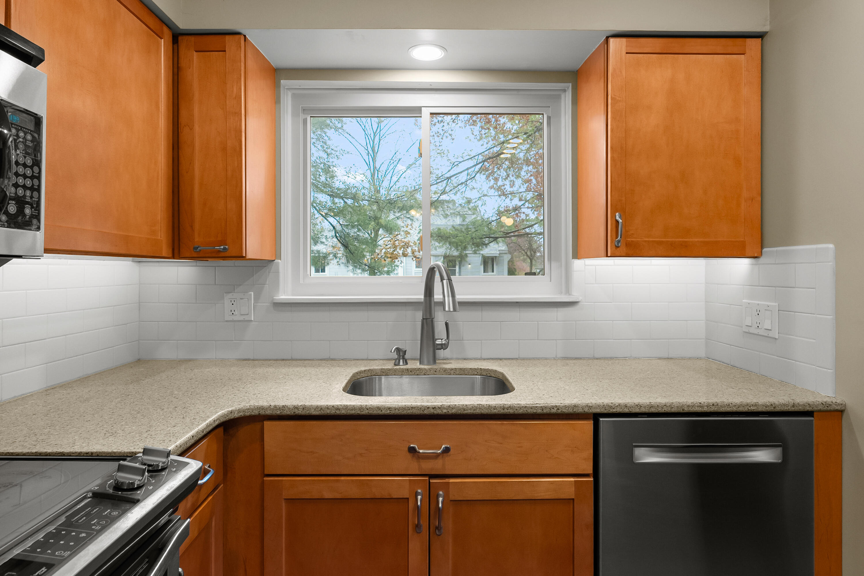 3490 Scots Pine Way, Unit 40 Portage, MI 49024 - Photo 9 of 33 Scots Pine Way 3490 Portage 49024-9