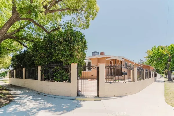 $4,600 | 13856 Runnymede Street, Van Nuys, CA 91405