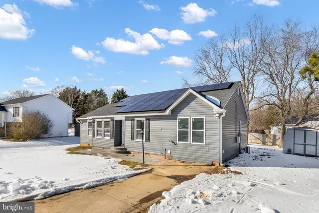 $410,000 | 5303 Briarbend Court, Fredericksburg, VA 22407