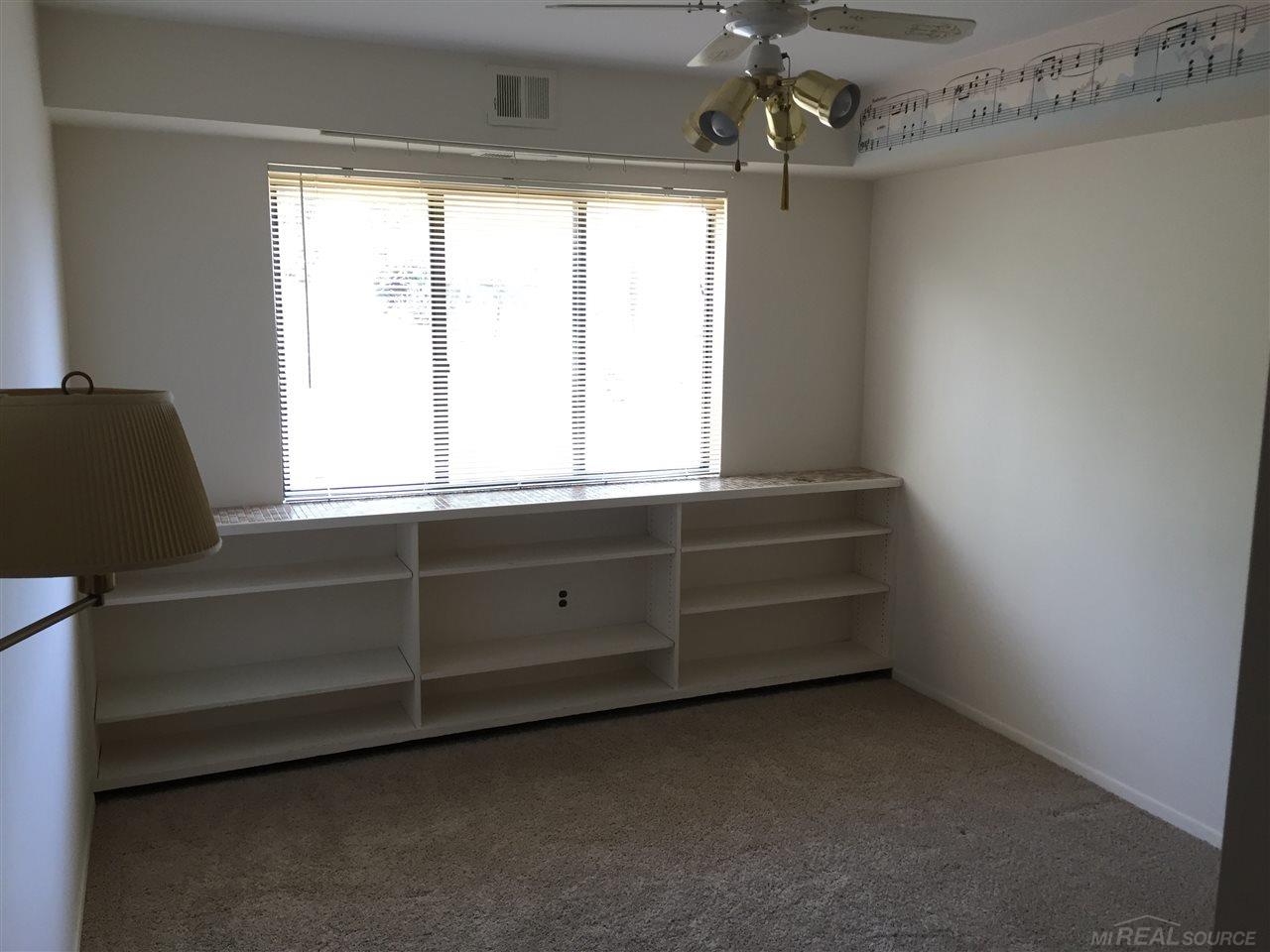 1697 Riverside Drive Rochester Hills, MI 48309 - Photo 17 of 27