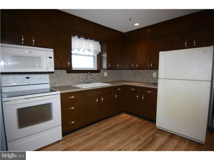 5 Maywood Avenue Sinking Spring, PA 19608 - Photo 3 of 24 Kitchen