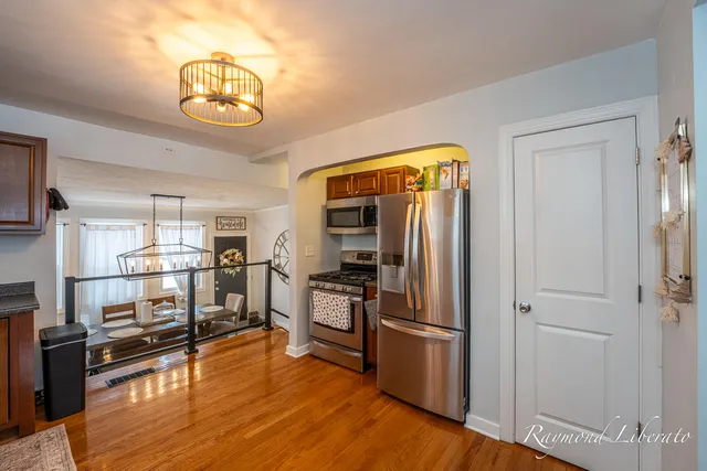 $249,900 | 825 Spring Avenue Northeast, Grand Rapids, MI 49503